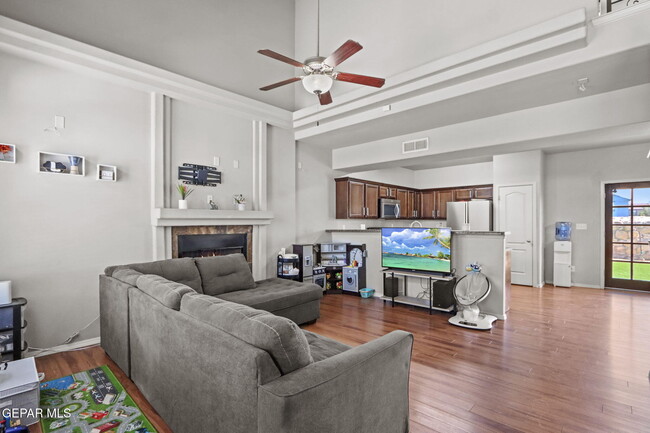Foto del edificio - 11616 Windrift Ct
