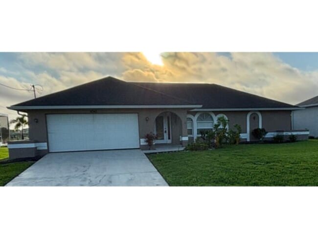 BEAUTIFUL 3 Bedroom 2 bath Move-In Ready! - BEAUTIFUL 3 Bedroom 2 bath Move-In Ready! House