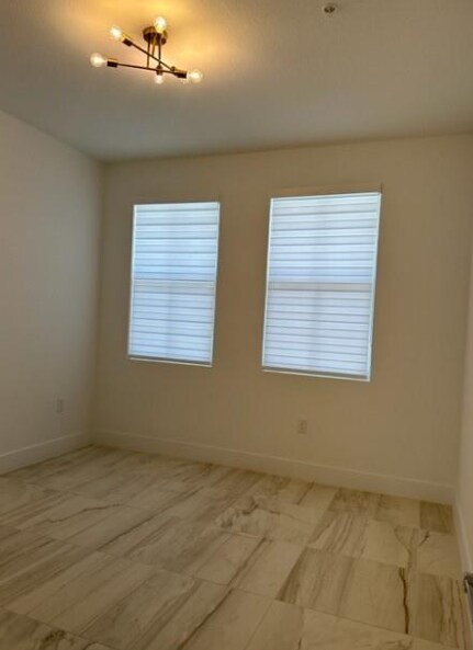 Foto del edificio - 17160 SW 1st St