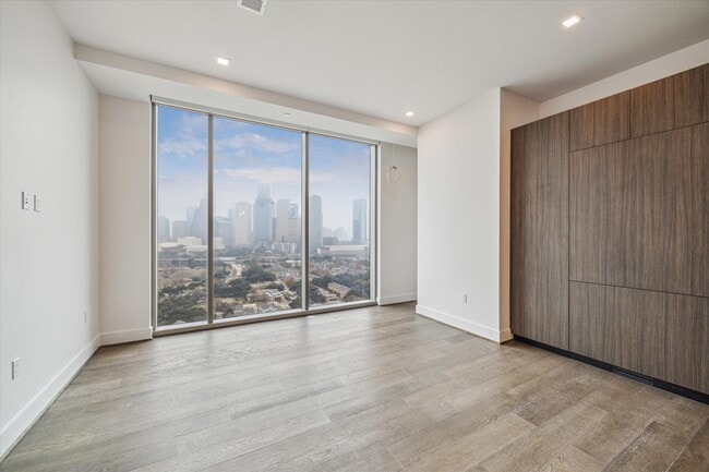 Building Photo - 1711 Allen Pkwy