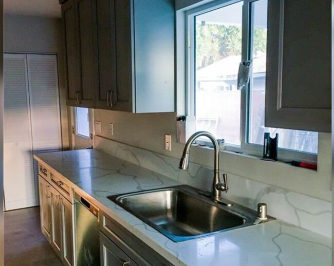 Building Photo - 3338 Patritti Ave