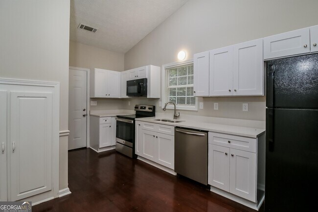 Foto del edificio - 30 Freeman Way