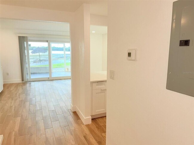 Foto del edificio - 3715 42nd Way S