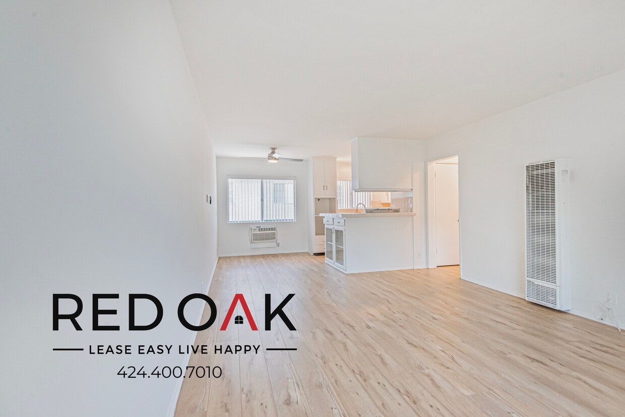 Foto principal - 6045 Whitsett Ave