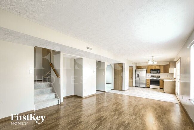 Foto del edificio - 6715 Wimbledon Dr
