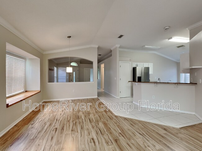 Building Photo - 12123 Winding Woods Way