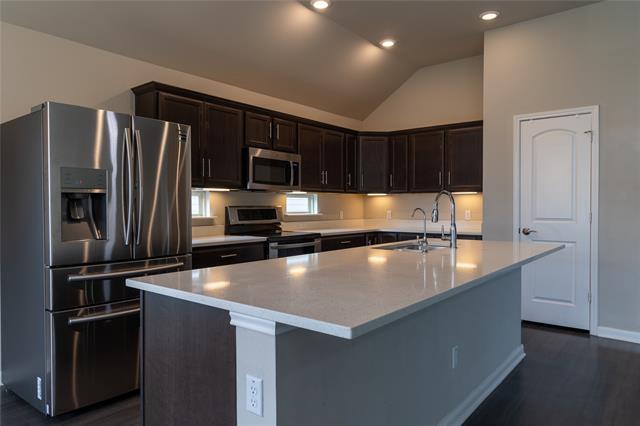 Building Photo - 5221 Lancaster Dr