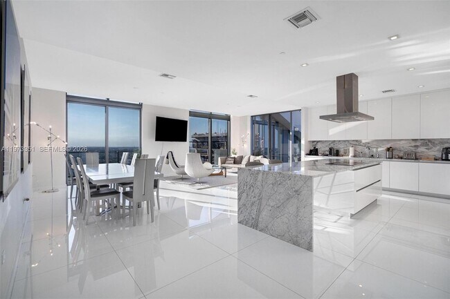 Foto del edificio - 88 SW 7th St