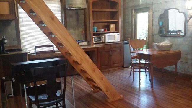 Workspace/Kitchenette/Dining - 13805 CO-65