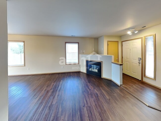 Building Photo - 13023 158th Street Ct E