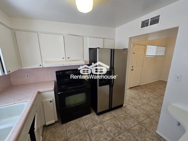 Building Photo - 3735 W Dunlap Ave