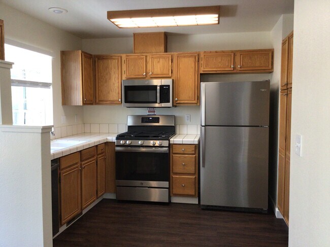 Foto del edificio - 5506 Santa Barbara Avenue