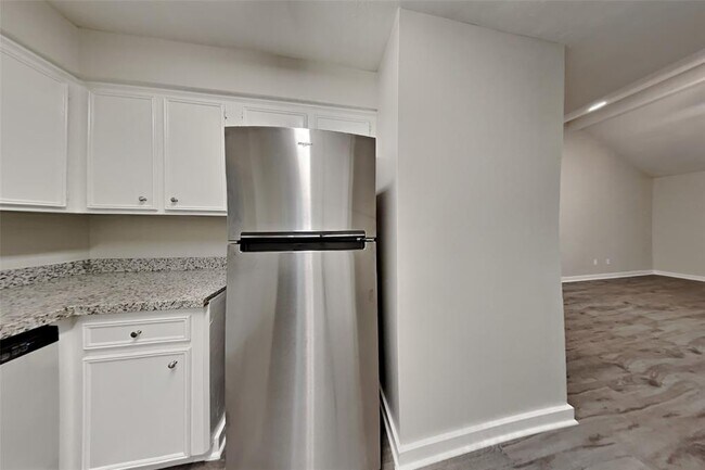 Foto del edificio - 16 Green Haven Dr