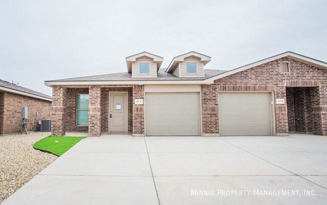 Building Photo - 407 E 21st St