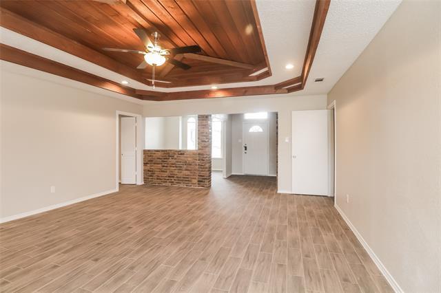 Foto del edificio - 408 Ramblewood Cir