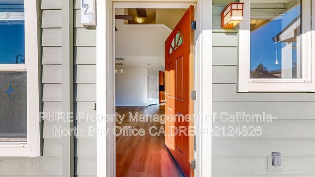Building Photo - 120 Treadway Ct