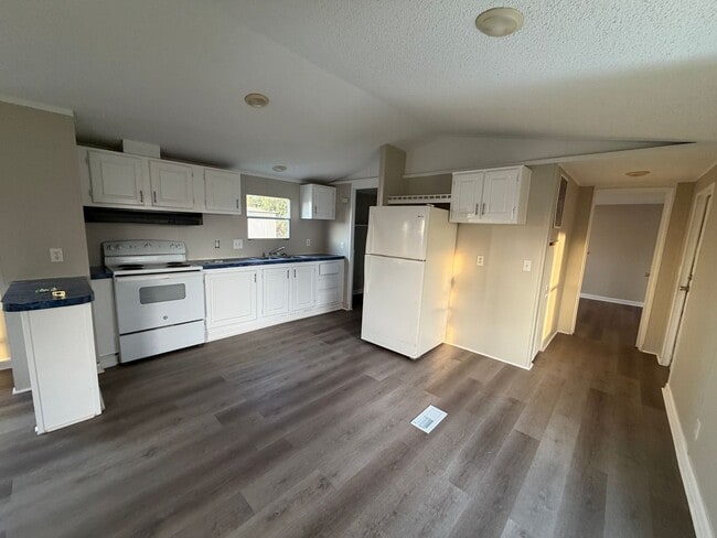 Foto del edificio - South Bossier - Remodeled - 2 Bed 2 Bath Home