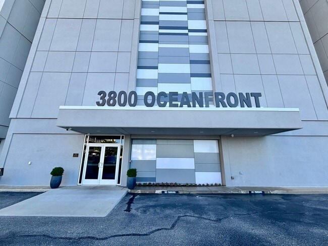 Building Photo - 3800 Oceanfront