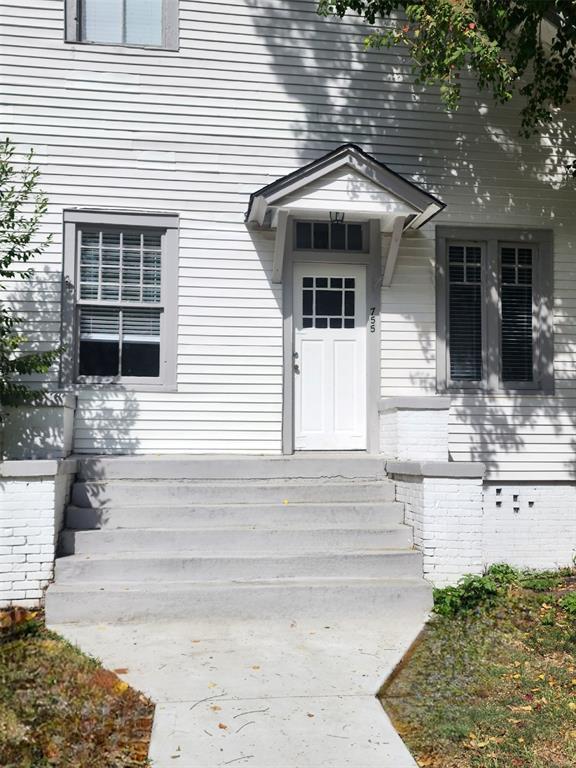 Primary Photo - 755 Park Ave