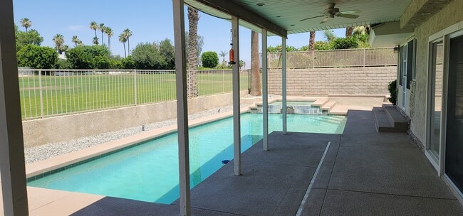 Building Photo - 79860 Fiesta Dr