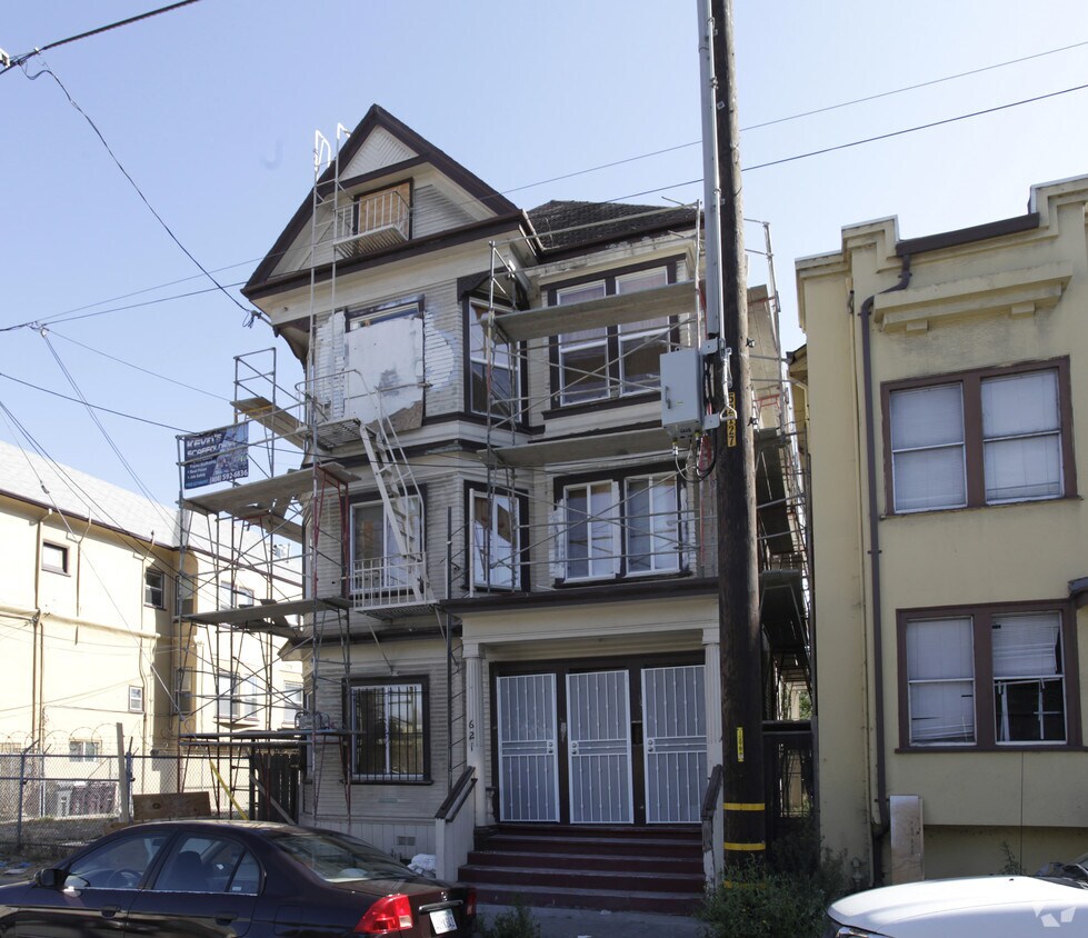 Building Photo - 621 23rd St