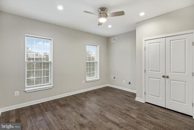 Building Photo - 237 S 45th St
