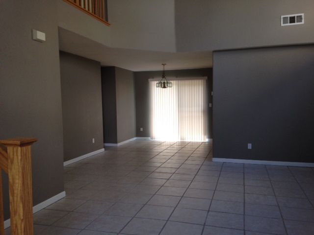 Building Photo - 5537 Vintage Cir