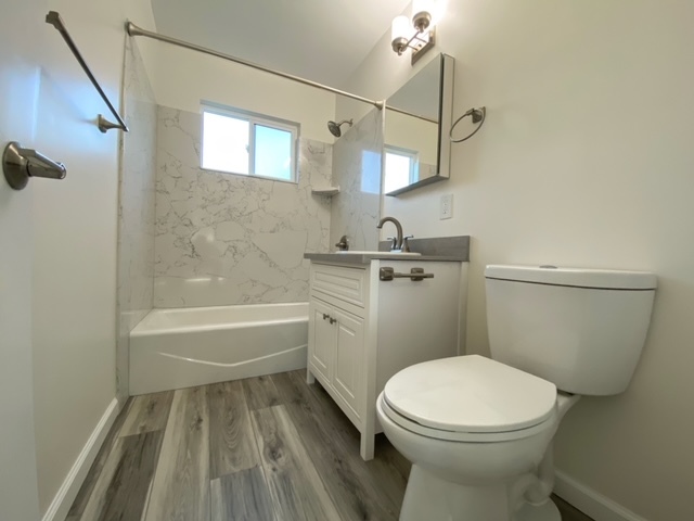 1bedroom bathroom - Mar Vista Drive