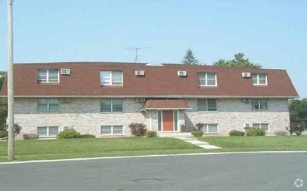 Building Photo - 301 Muehl Dr