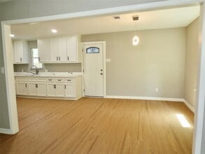 Building Photo - 2722 Parker Rd