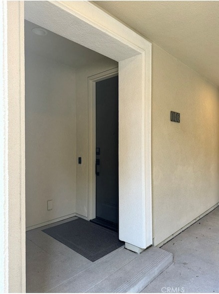 Building Photo - 142 Lantana Dr