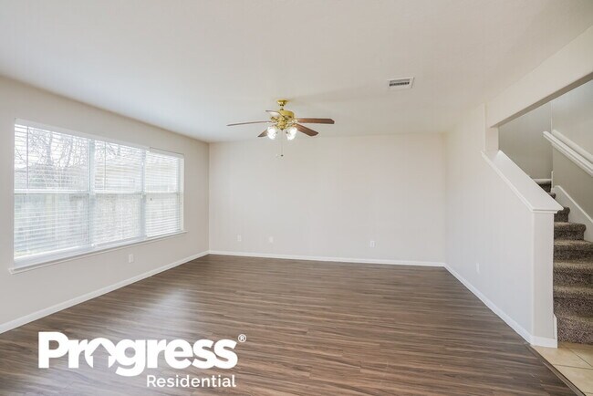Building Photo - 15307 Summerlyn Point Ln