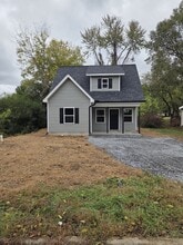 Building Photo - 210 W Washington Exd