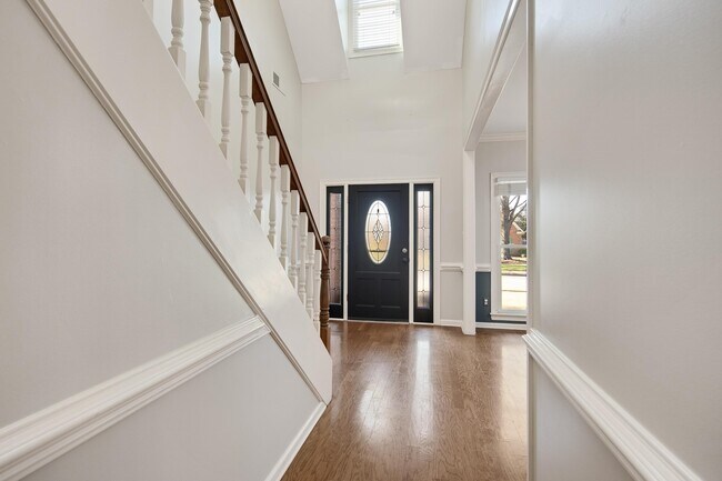 Building Photo - 979 Welbeck Cove
