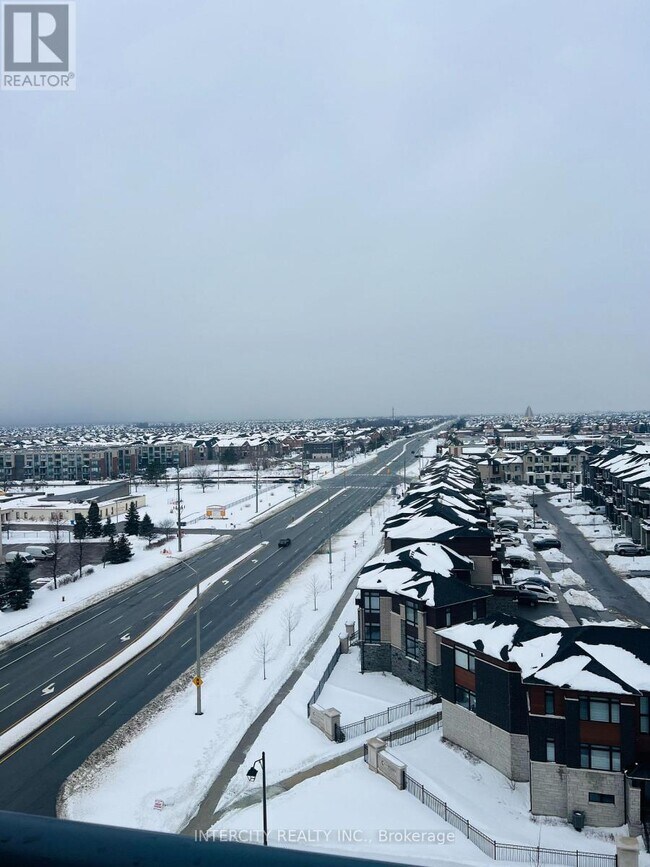 Building Photo - 15 Skyridge Dr