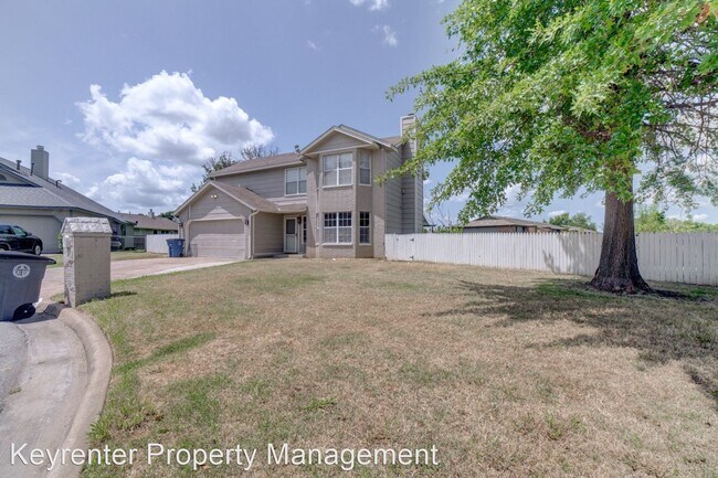 Building Photo - 3 br, 2.5 bath House - 10703 E 65th St