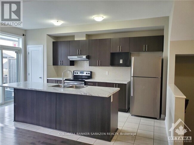 Building Photo - 948 Kilbirnie Dr
