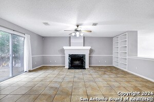 Foto del edificio - 8502 Cottage Park
