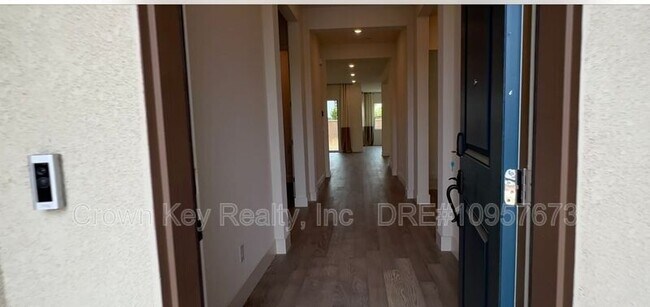 Building Photo - 3096 Leeds Ln