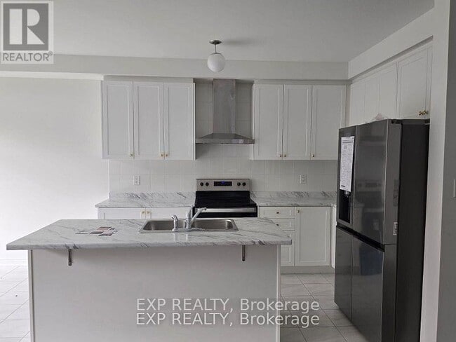 Photo du bâtiment - 64 Singhampton Rd