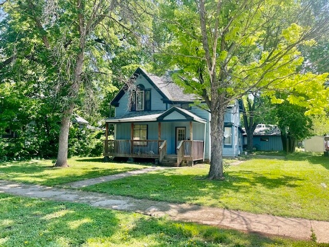 Primary Photo - 119 N Harvard St