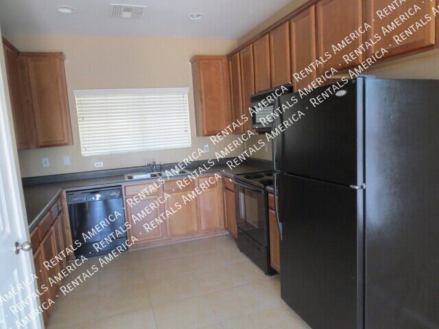 Foto del edificio - 1281 E Clifton Ave