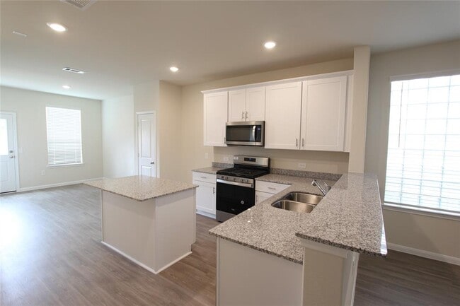 Building Photo - 16318 Dutton Clover Drive