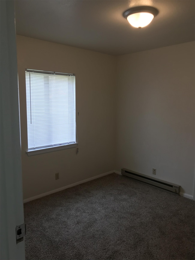Building Photo - 1135 American Legion Blvd