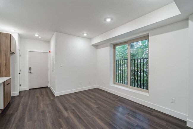 Foto del edificio - 5053 Ludlow St
