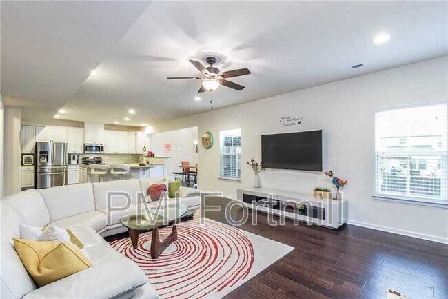 Building Photo - 1351 Yellow Springs Dr