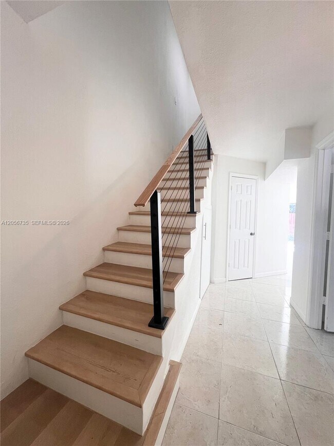Foto del edificio - 3770 SW 59th Terrace