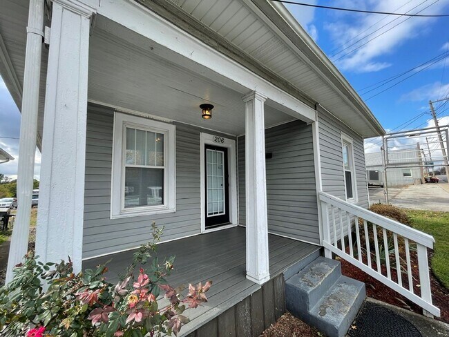 Foto del edificio - Cute Efficient Home Downtown Shelbyville