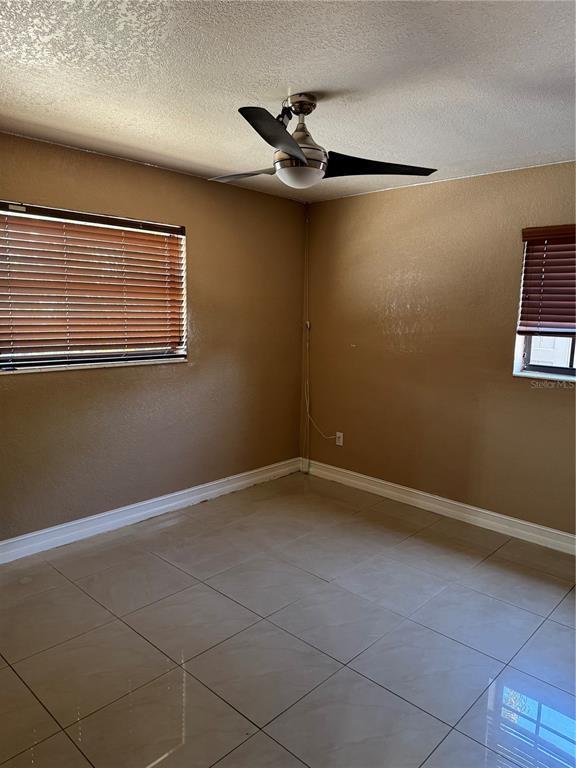 Foto del edificio - 8240 NW 181st St