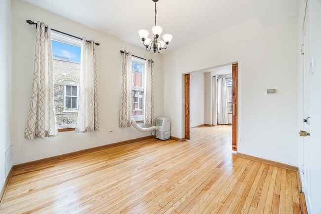 Foto del edificio - 1848 W Wabansia Ave